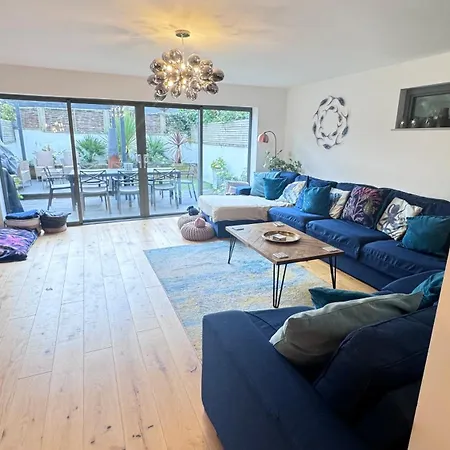 Tregenna House: Refurbished Family Townhouse with Garden and Parking Villa St Ives  Exterior photo