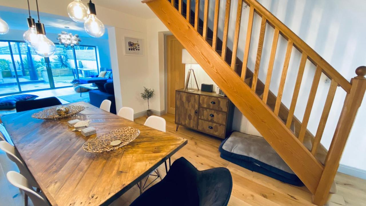 Ferienhaus Tregenna House - St Ives, A Beautiful Newly Refurbished 4 Bedroom Family Town House With Alfresco Dining Garden And Private Parking Spaces *