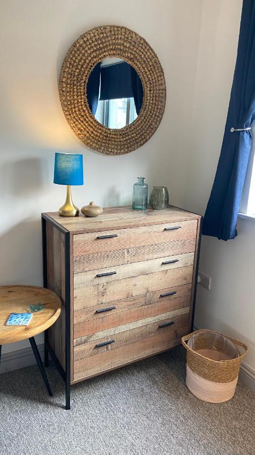 Tregenna House - St Ives, A Beautiful Newly Refurbished 4 Bedroom Family Town House With Alfresco Dining Garden And Private Parking Spaces Ferienhaus